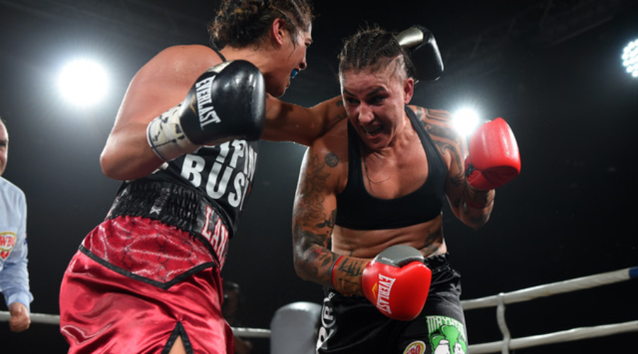 Geovana Peres will defend her world title against Canadian boxer